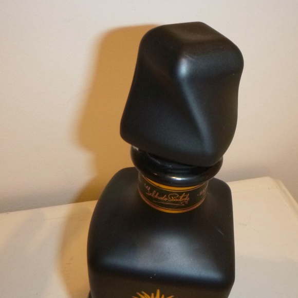 TWISTED GLASS BLACK TEQUILA BOTTLE EMPTY ADDICTIVO - Picture 9 of 16